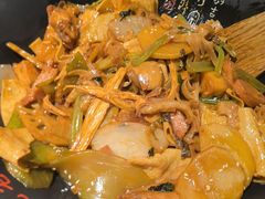 -风光老灶麻辣香锅(大成路翠微百货店)