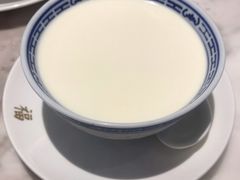 老香港鲜奶冻-香港百合居(LCM置汇旭辉广场店)