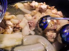 野生竹笙椰子鸡火锅-樱花里音乐餐吧·牛扒椰子鸡(东圃店)