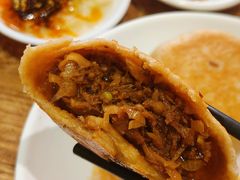 -清真吴记门钉肉饼·喜多利