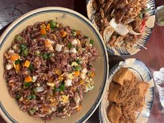 -Cuc Gach Quan Restaurant