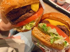 -The Habit Burger Grill 哈比特汉堡(复兴soho店)