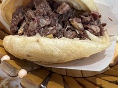 -闫家驴肉老店(华电一校店)