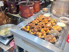 -董哥山城碗碗香(美专校街店)