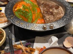 -牛YO寿喜烧·铁板烧和牛火锅自助(市府恒隆店)