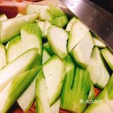 丝瓜吃不够，做成丸子汤也喜欢