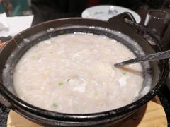 -何妹湿辣牛肉·粤式烧烤砂煲(桂雅路店)