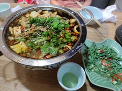 -自贡盐帮菜·玩辣餐厅(樱花园西街店)
