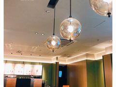 -星巴克臻选(上海中环广场2F店)