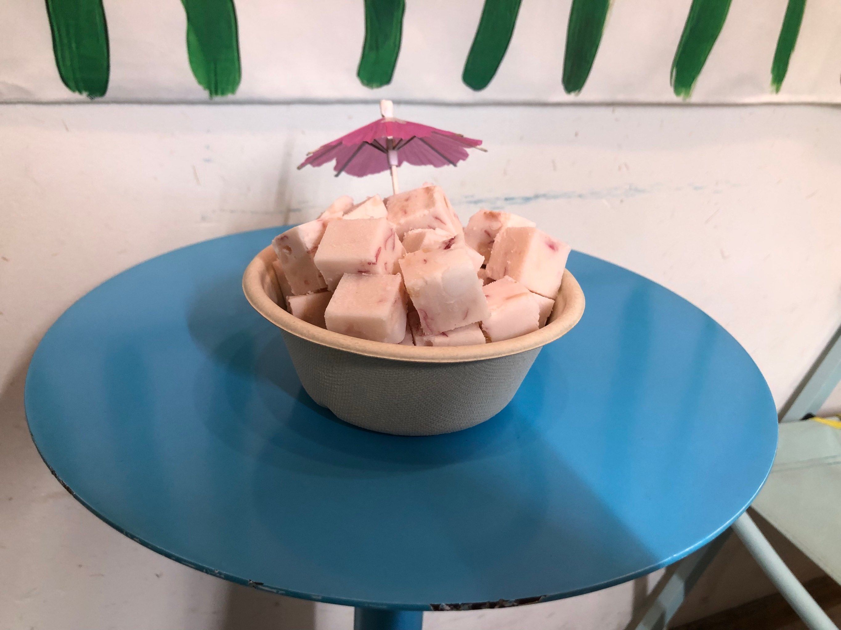 夏天的玫瑰荔枝风味炒酸奶