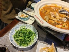 -魏铭鱼头捞饭(晋阳路店)