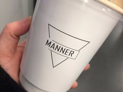 拿鐵-Manner Coffee(芮欧百货店)