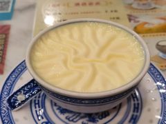 -广信牛奶甜品世家(台东店)