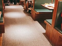 大堂-青年公社烤鸭(宝杨宝龙广场店)