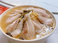 -何适山庄 ·可团建(水长城P2停车场店)