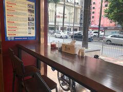 靠窗位-余百年·现烧烧腊(布吉金利店)