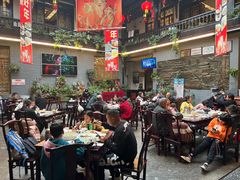 大堂-蔼若春.传承三十年云南菜(金碧公园店)