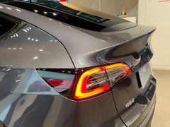 -TESLA 特斯拉(上海太古汇体验店)