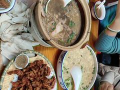 -旺角小渔村·海肠捞饭开创者(环山路店)