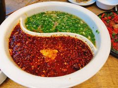 鸳鸯水煮牛肉-成都吃客(九眼桥店)