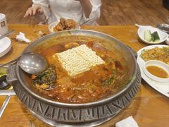 -喇喇排骨火锅·传统韩式脊骨汤(望京西园总店)