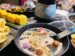 女王锅-小椒娘撒椒鱼火锅(三八广场店)