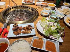 -小花花炭火烤肉·十五年延吉风味(左家庄店)