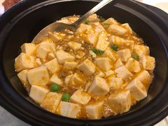 蟹粉豆腐煲-和平饭店·龙凤厅 Dragon Phoenix