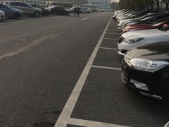 -上海汽车博览公园-北门停车场