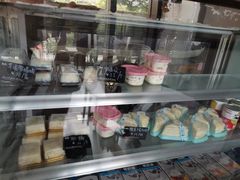 -蜜蜂小象·榴莲千层蛋糕(时代汇11栋店)