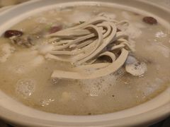 -小骨煲金华砂锅(转塘金街美地店)