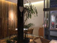 -春树下·树屋花房西餐厅(罍街AS1980店)