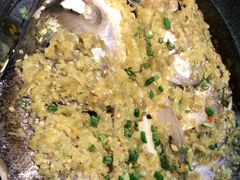 -阿瓦山寨·湘菜现炒·剁椒鱼头王(咸阳总店)