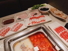 -海底捞火锅鲜切牛肉主题店(长寿路店)