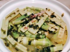 -弄堂里(西溪龙湖天街店)