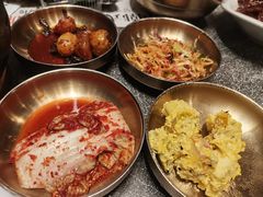 -草家酱蟹炭火烤肉店(珲春南路二店)