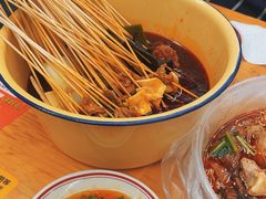 -拈签一笑黄牛肉辣卤串串
