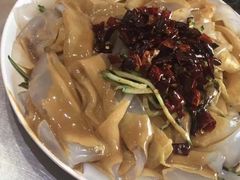 -屯老二农家铁锅炖·行业领军者(梅江店)
