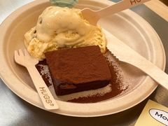 -HUGS coffee(东区店)