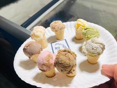 -席娜卡琳火车铁道夜市