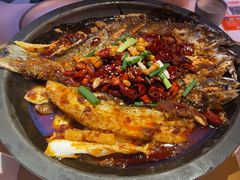 -鸣记脆皮烤鱼·海鲜烤鱼(三八广场店)