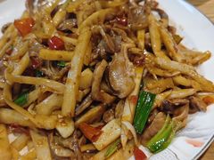 -牛八宝桂林米粉(八里庄店)