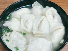三鲜大馄饨-万寿斋(山阴路店)