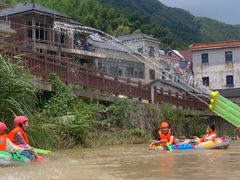 -仙山谷激浪漂流