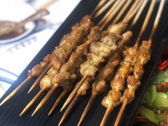 烤掌中宝-鲁小三·大骨自助(金山总店)