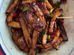 腊肥肠炒杏鲍菇-荆九爷爆炒桥头三嫩(浙大店)