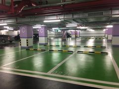 -银泰百货(厦门国贸中心店)