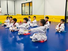 -金载勋跆拳道场(玲东花园店)