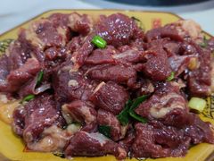 -黄利砖万峰林布依特色酸笋牛肉馆