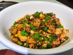 青椒炒鸡-筒子骨炖黄鸭叫·許家故事(凯德广场店)